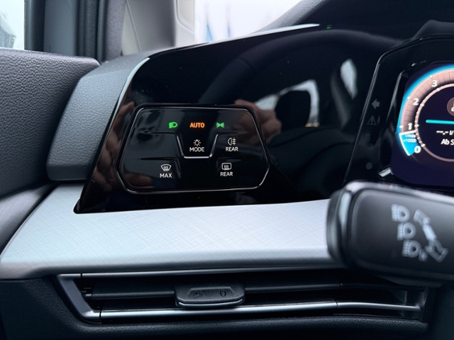 Golf VIII 1.5 TSI Life KLIMA LED ALU