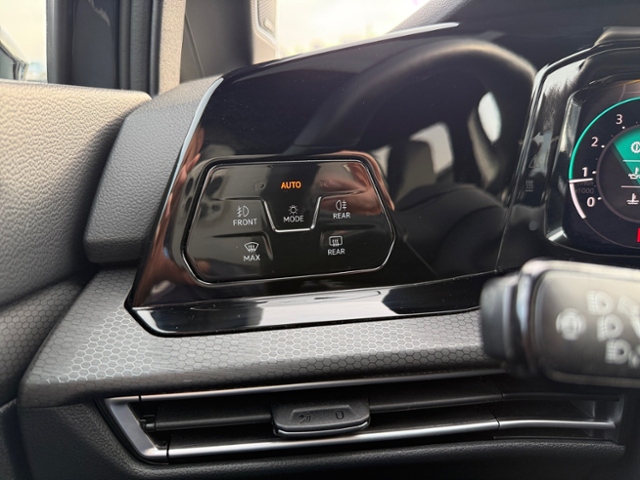 Golf VIII 2.0 TSI GTI LED-Matrix Standh. Pano