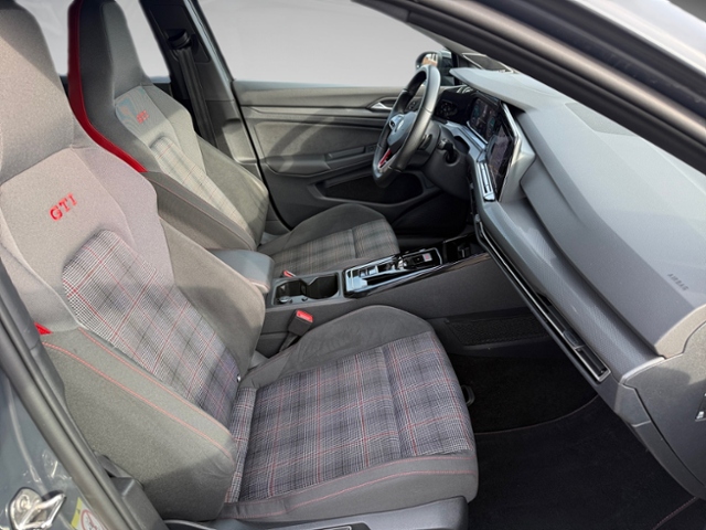 Golf VIII 2.0 TSI GTI LED-Matrix Standh. Pano