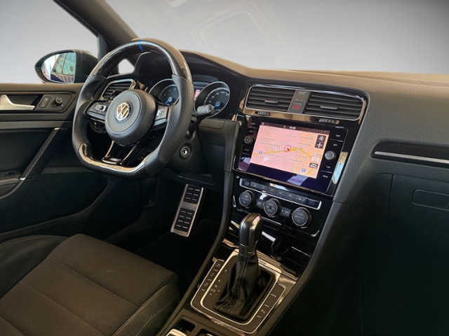 Golf VII Variant 2.0 TSI R 4Motion Pano Kamera