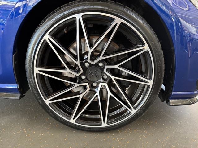 Golf VII Variant 2.0 TSI R 4Motion Pano Kamera