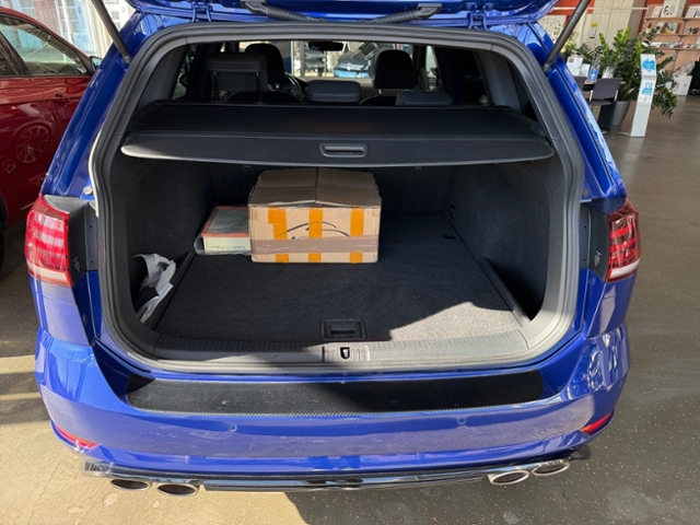 Golf VII Variant 2.0 TSI R 4Motion Pano Kamera