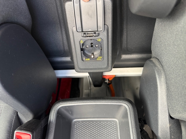 Caddy 2.0 TDI Kasten Klima PDC