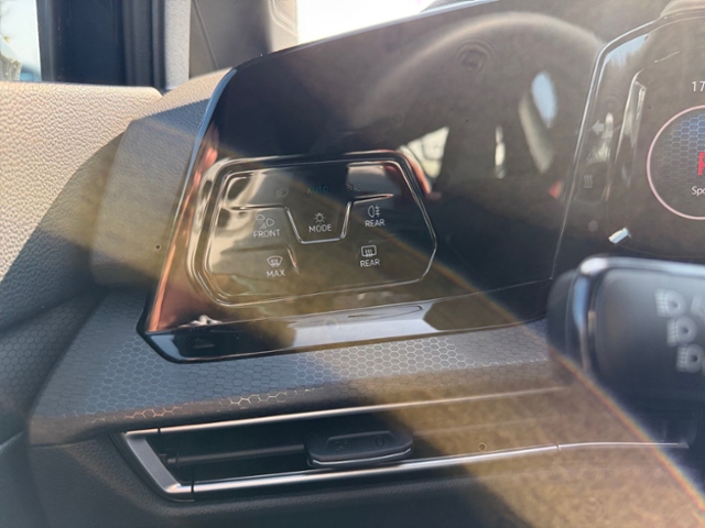 Golf VIII 2.0 TSI GTI DSG LED DAB+