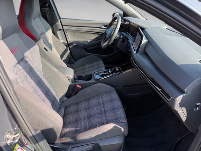 Golf VIII 2.0 TSI GTI DSG LED DAB+