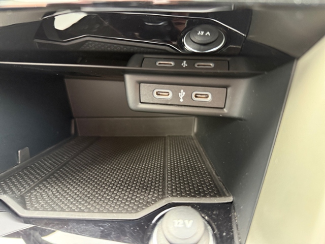 T-Roc 1.5 TSI Move Navi LED Parklenkass.