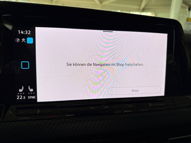 Golf VIII 1.5 eTSI DSG R-Line LED Kamera