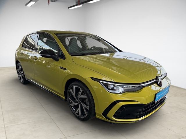 Golf VIII 1.5 eTSI DSG R-Line LED Kamera