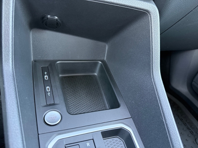 Caddy 1.5 TSI Style DSG LED AHK Kamera