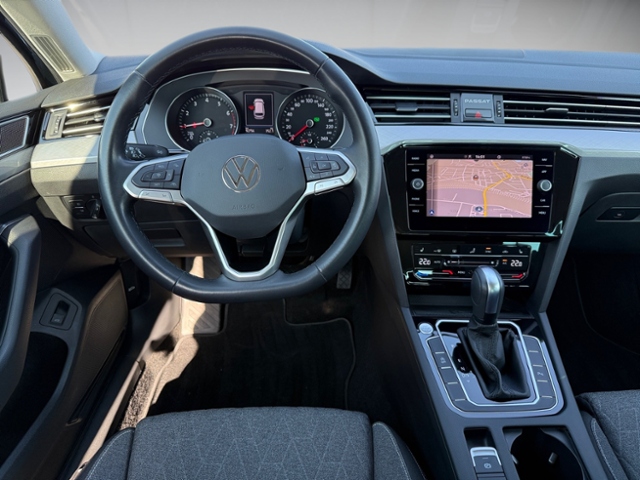 Passat Variant 1.5 TSI Business DSG AHK LED