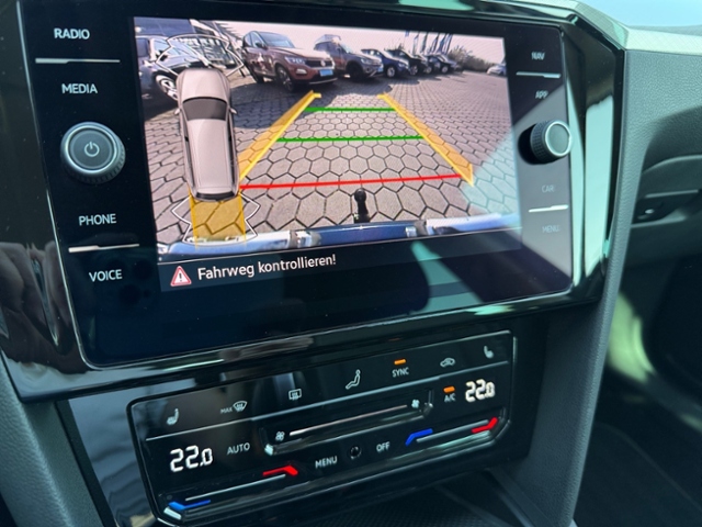 Passat Variant 1.5 TSI Business DSG AHK LED