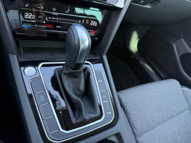 Passat Variant 1.5 TSI Business DSG AHK LED