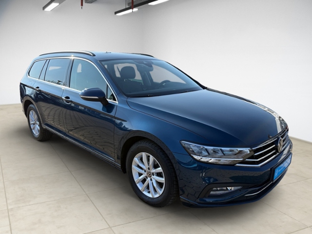 Passat Variant 1.5 TSI Business DSG AHK LED