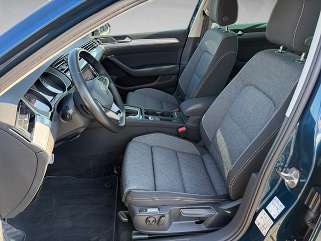 Passat Variant 1.5 TSI Business DSG AHK LED