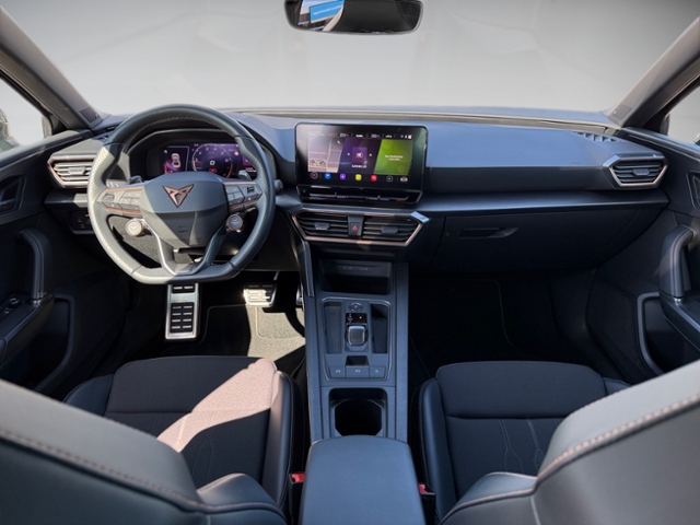 Leon 2.0 TSI DSG LED ACC Kamera