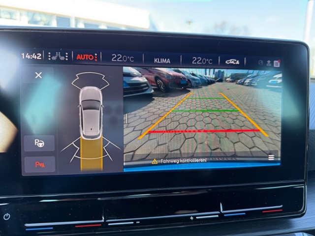 Leon 2.0 TSI DSG LED ACC Kamera