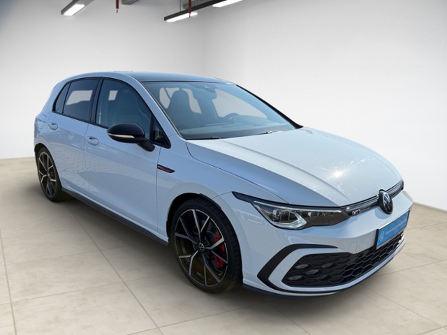 Golf VIII 2.0 TSI GTI DSG Matrix Pano Kamera