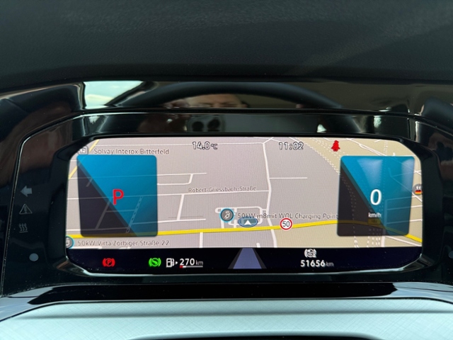 Golf VIII 2.0 TDI Life DSG LED AHK Navi