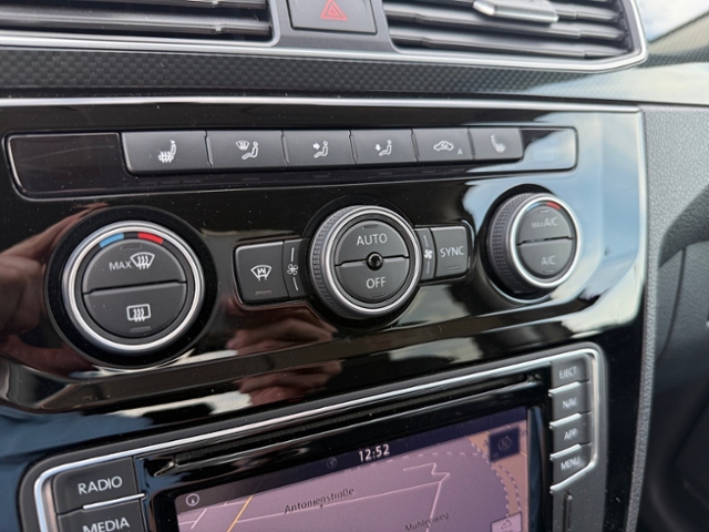 Caddy 2.0 TDI Highline 4M DSG Allrad Leder