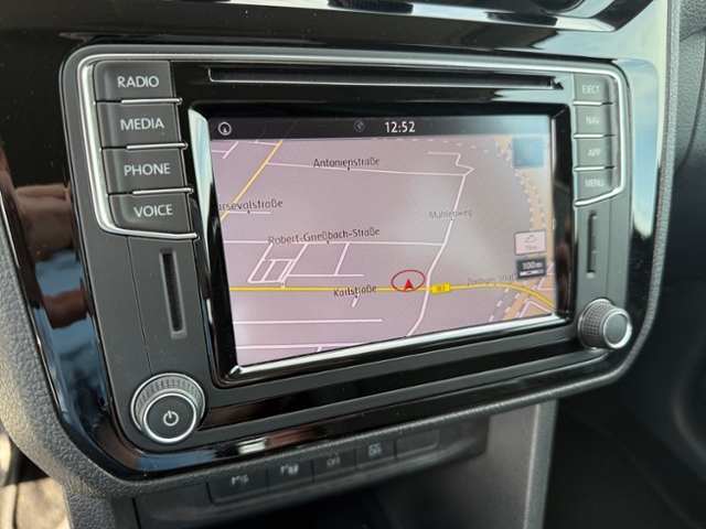 Caddy 2.0 TDI Highline 4M DSG Allrad Leder