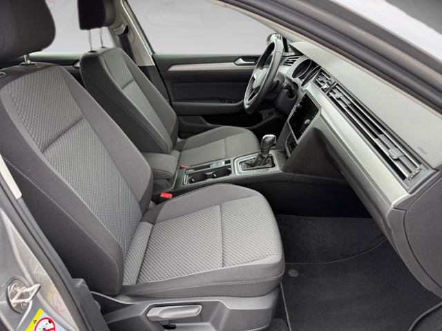 Passat Variant 1.5 TSI Conceptline DSG Kamera