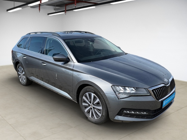 Superb Combi 1.5 TSI Ambition DSG LED Kamera