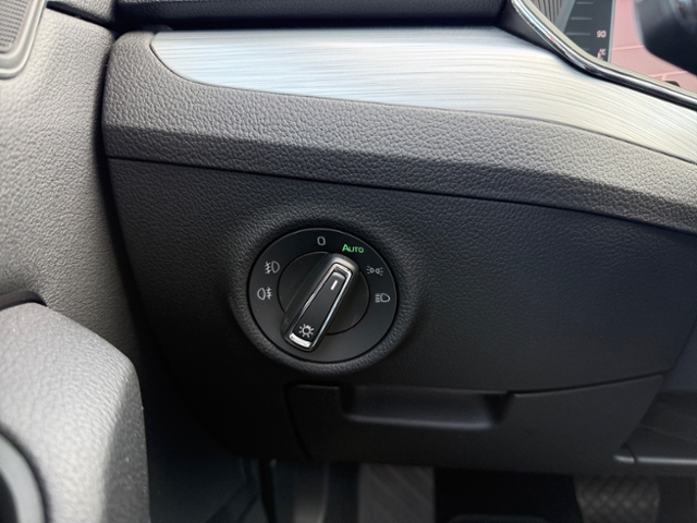 Superb Combi 1.5 TSI Ambition DSG LED Kamera