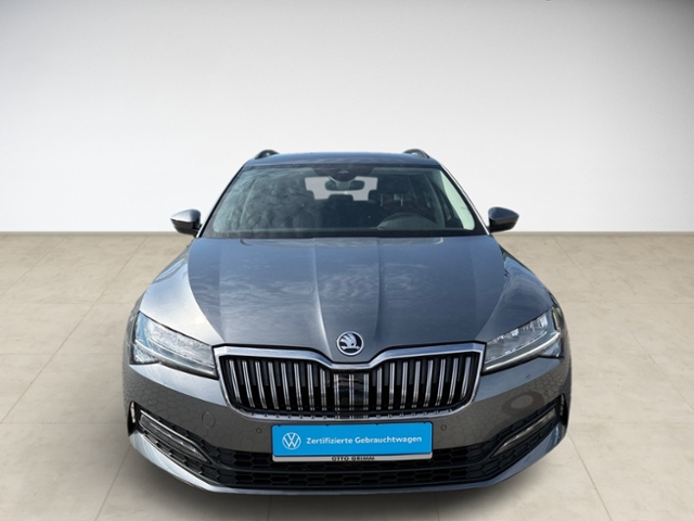Superb Combi 1.5 TSI Ambition DSG LED Kamera