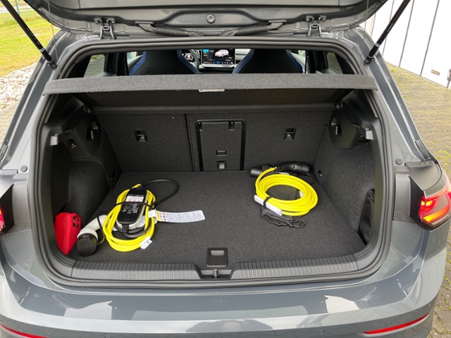 Golf VIII 1.5 TSI GTE DSG AHK Pano