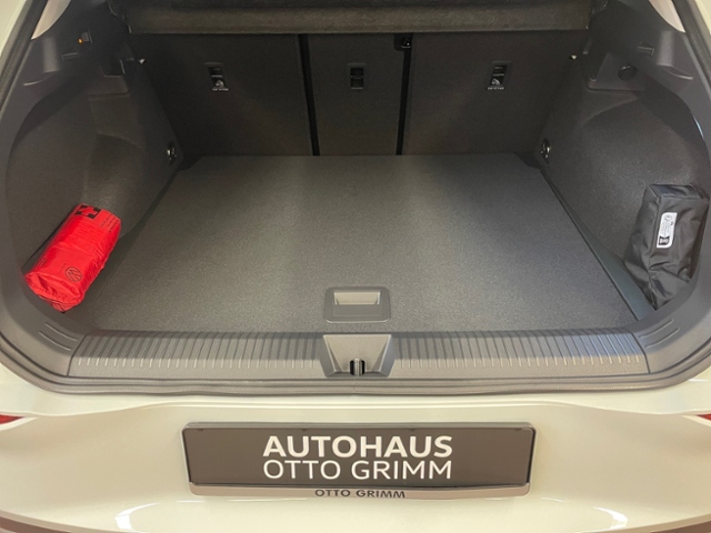 T-Roc 1.5 eTSI Style DSG AHK IQ-Light