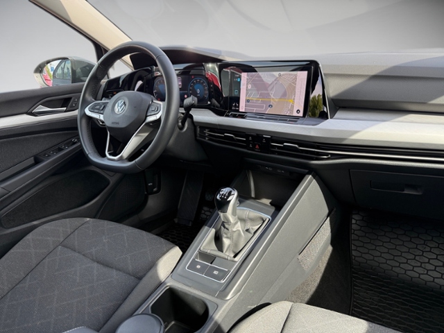 Golf VIII 1.5 TSI Life LED beh.Lankrad Navi