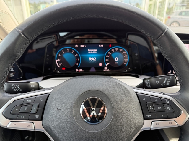 Golf VIII 1.5 TSI Life LED beh.Lankrad Navi