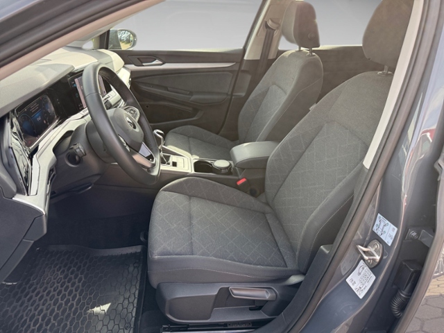 Golf VIII 1.5 TSI Life LED beh.Lankrad Navi