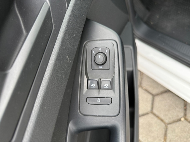 Caddy Maxi 1.5 TSI Kombi AHK DAB+ Klima