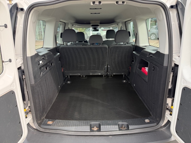 Caddy Maxi 1.5 TSI Kombi AHK DAB+ Klima