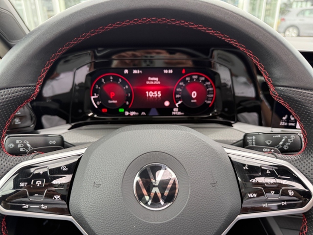 Golf VIII 2.0 TSI GTI DSG IQ-Light DCC Pano