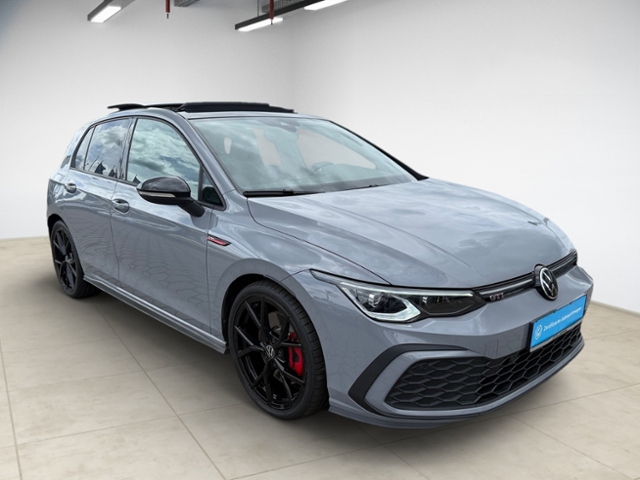 Golf VIII 2.0 TSI GTI DSG IQ-Light DCC Pano