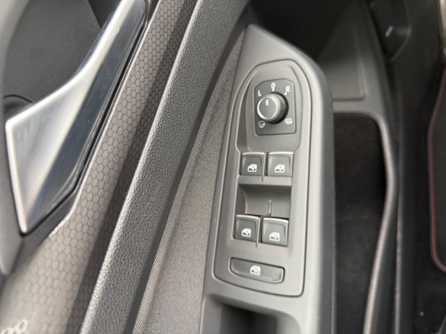 Golf VIII 2.0 TSI GTI DSG IQ-Light DCC Pano