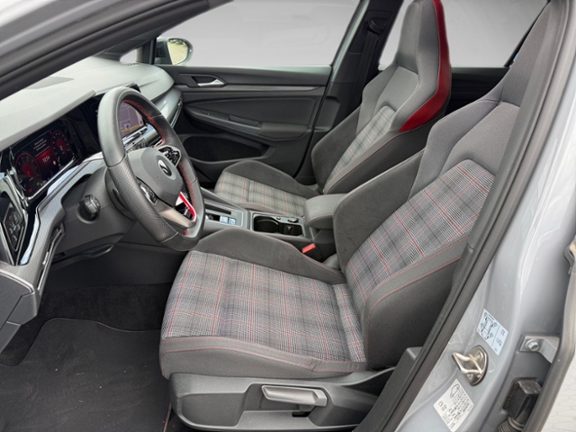 Golf VIII 2.0 TSI GTI DSG IQ-Light DCC Pano