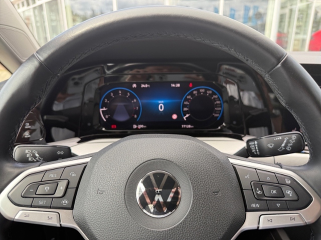 Golf VIII 1.5 TSI Life Navi LED ACC DAB+
