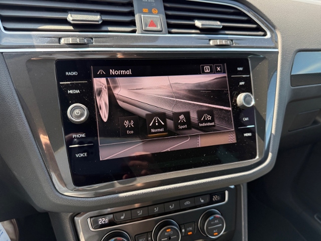 Tiguan 2.0 TSI DSG R-Line 4M AHK Navi ACC