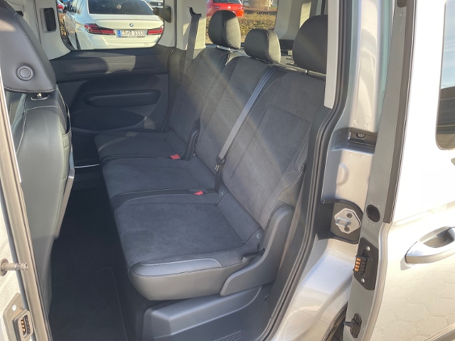 Caddy Life 7-Sitzer Pan Americana DSG AHK