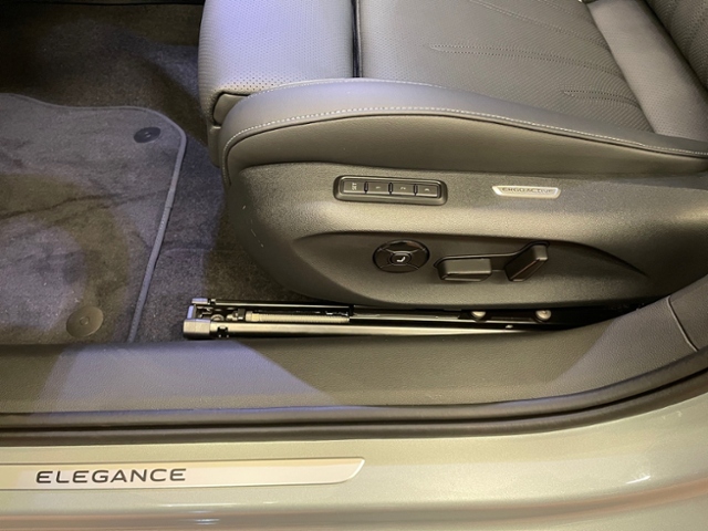 Passat Variant 1.5 eHybrid Elegance DSG