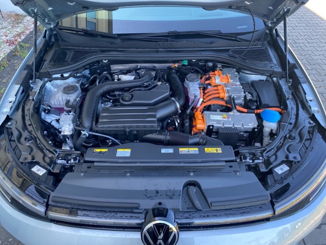 Passat Variant 1.5 eHybrid Elegance DSG