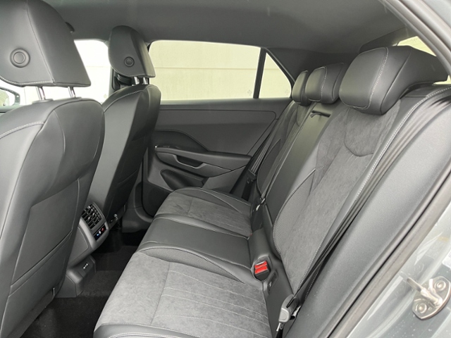 T-Roc 1.5 eTSI Style AHK IQ-Light Kamera