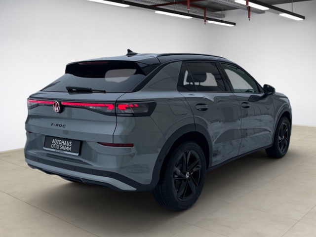 T-Roc 1.5 eTSI Style AHK IQ-Light Kamera