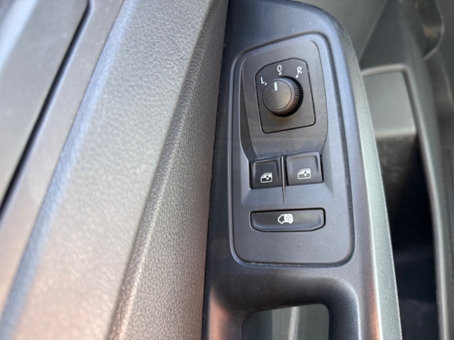 Caddy 2.0 TDI Kasten Klima DAB+ Einparkh.
