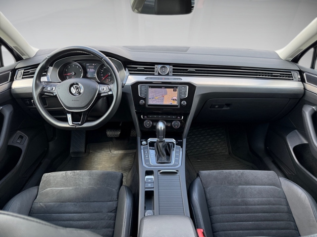 Passat Variant 1.8 TSI DSG Highline LED Kamera