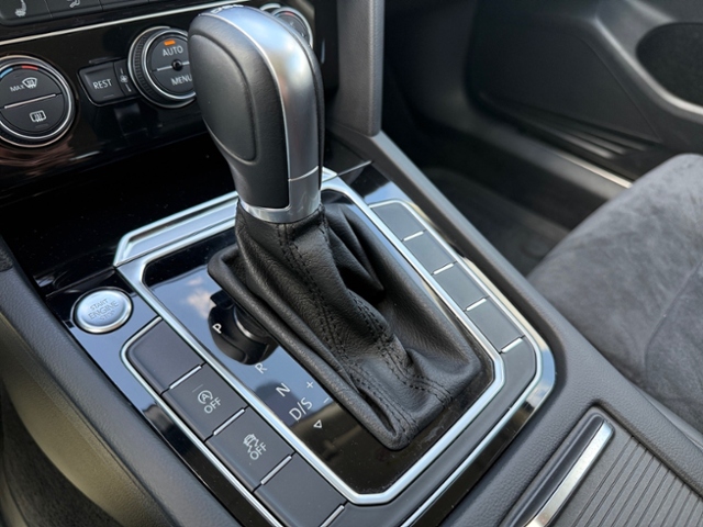 Passat Variant 1.8 TSI DSG Highline LED Kamera