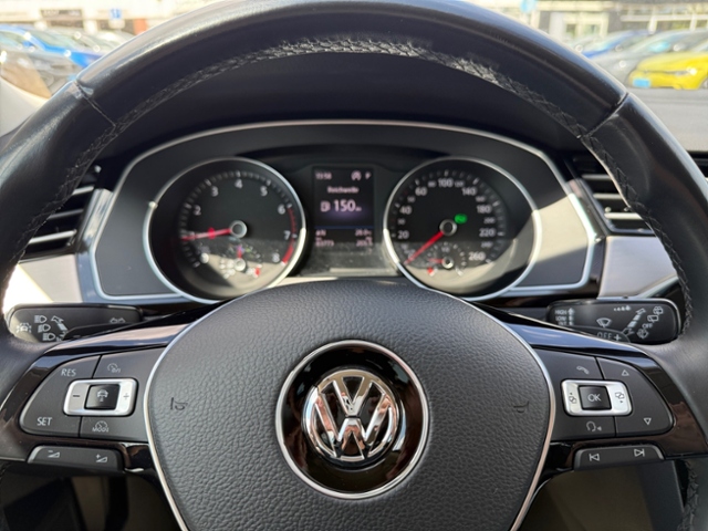 Passat Variant 1.8 TSI DSG Highline LED Kamera